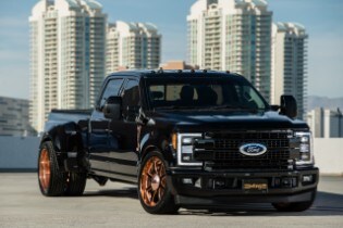 2018 SEMA: 2019 F-350 Super Duty Lariat 4x2 Crew Cab